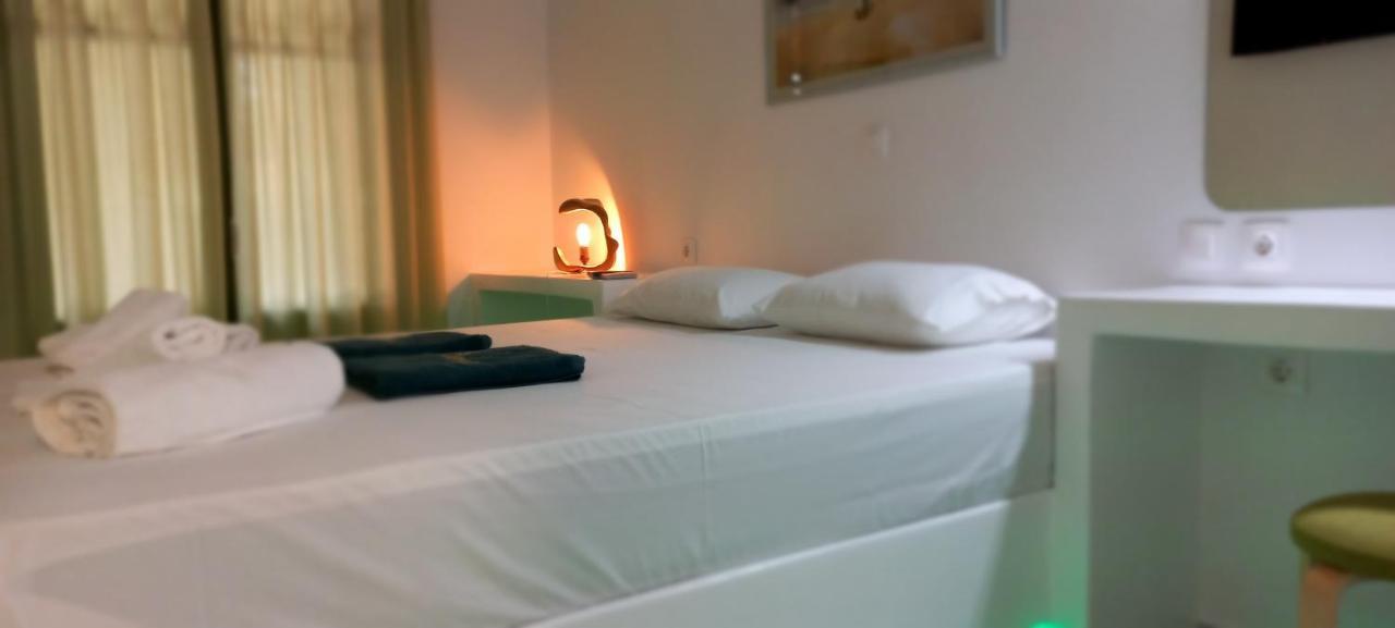 Leros Eleonas Apartments Alinda  Zewnętrze zdjęcie
